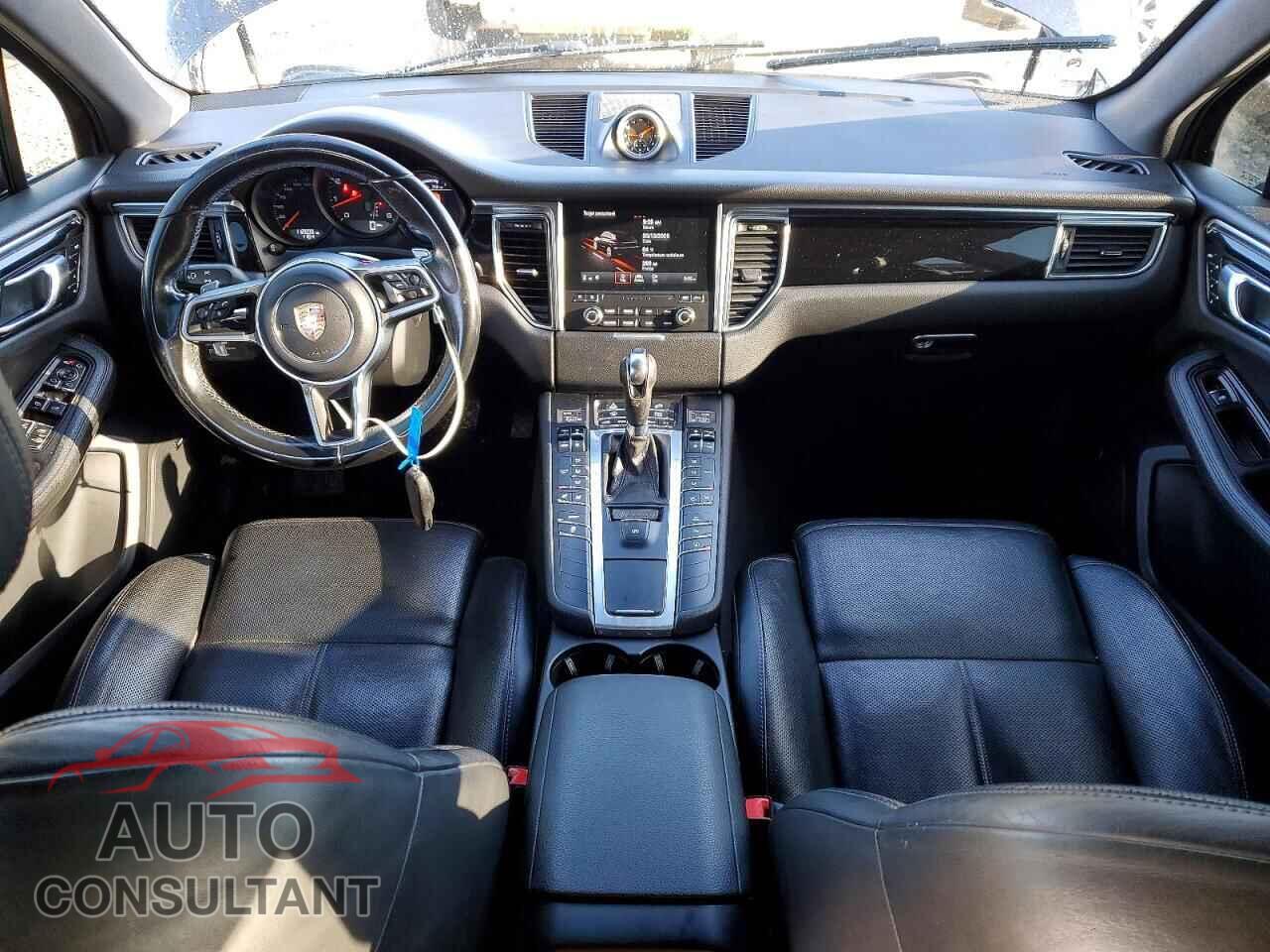 PORSCHE MACAN 2017 - WP1AA2A51HLB02357