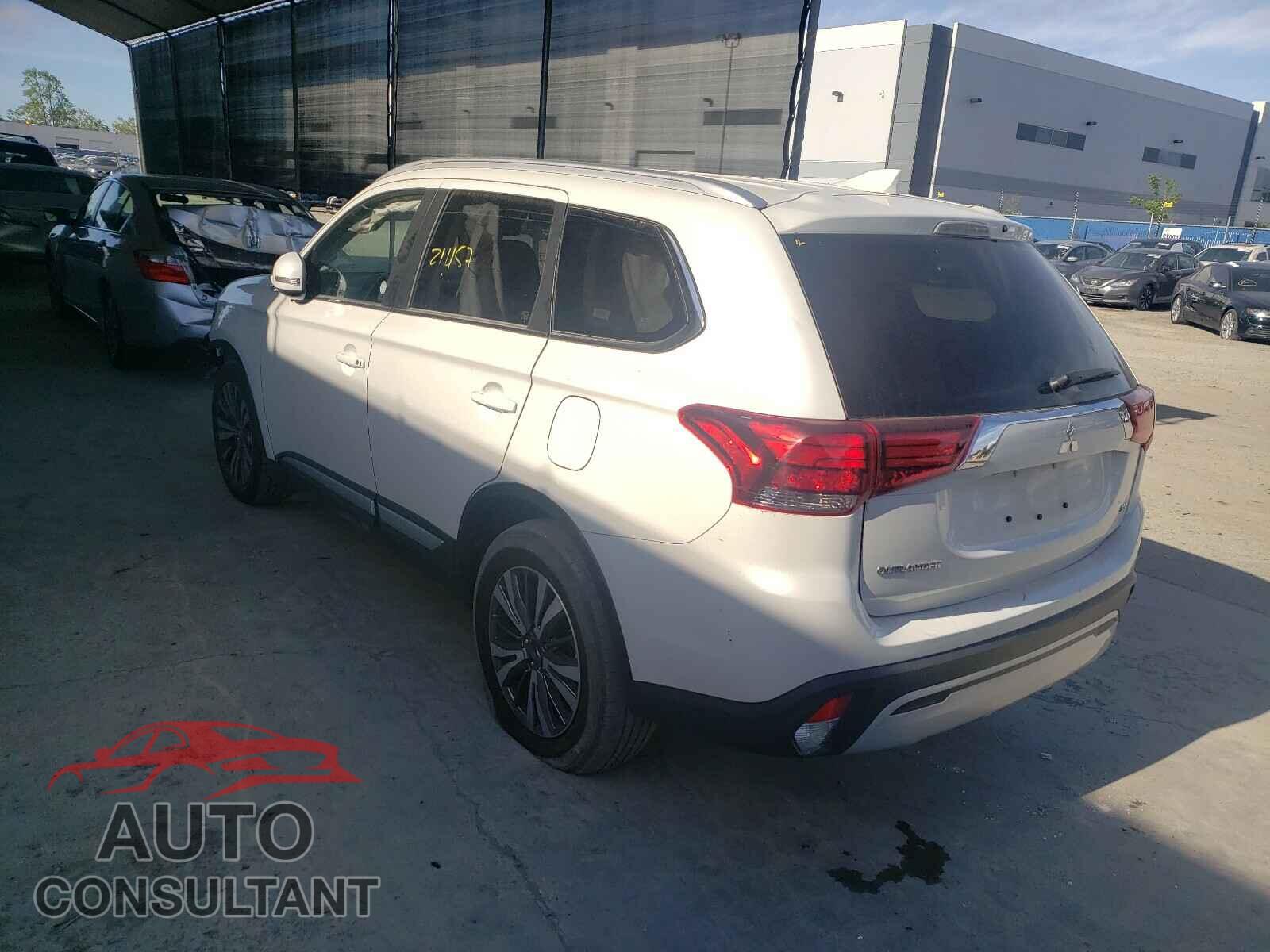 MITSUBISHI OUTLANDER 2020 - JA4AD3A33LZ028355