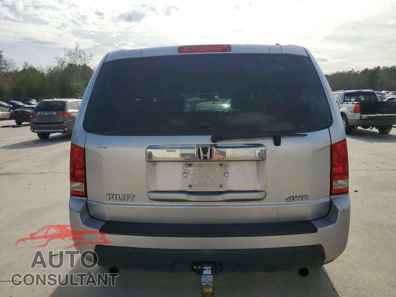 HONDA PILOT 2011 - 5FNYF4H22BB016722