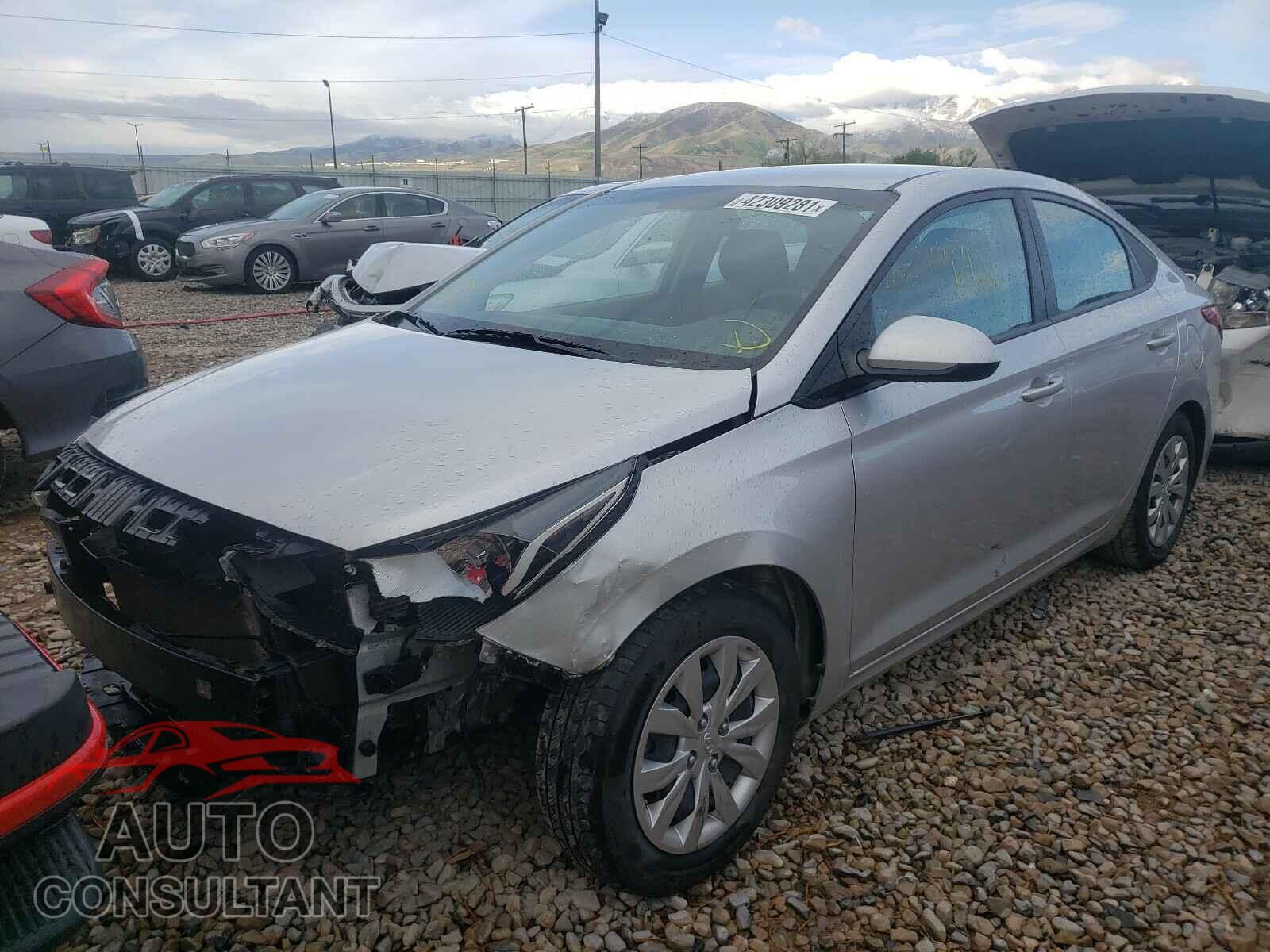 HYUNDAI ACCENT 2018 - 3KPC24A35JE012838