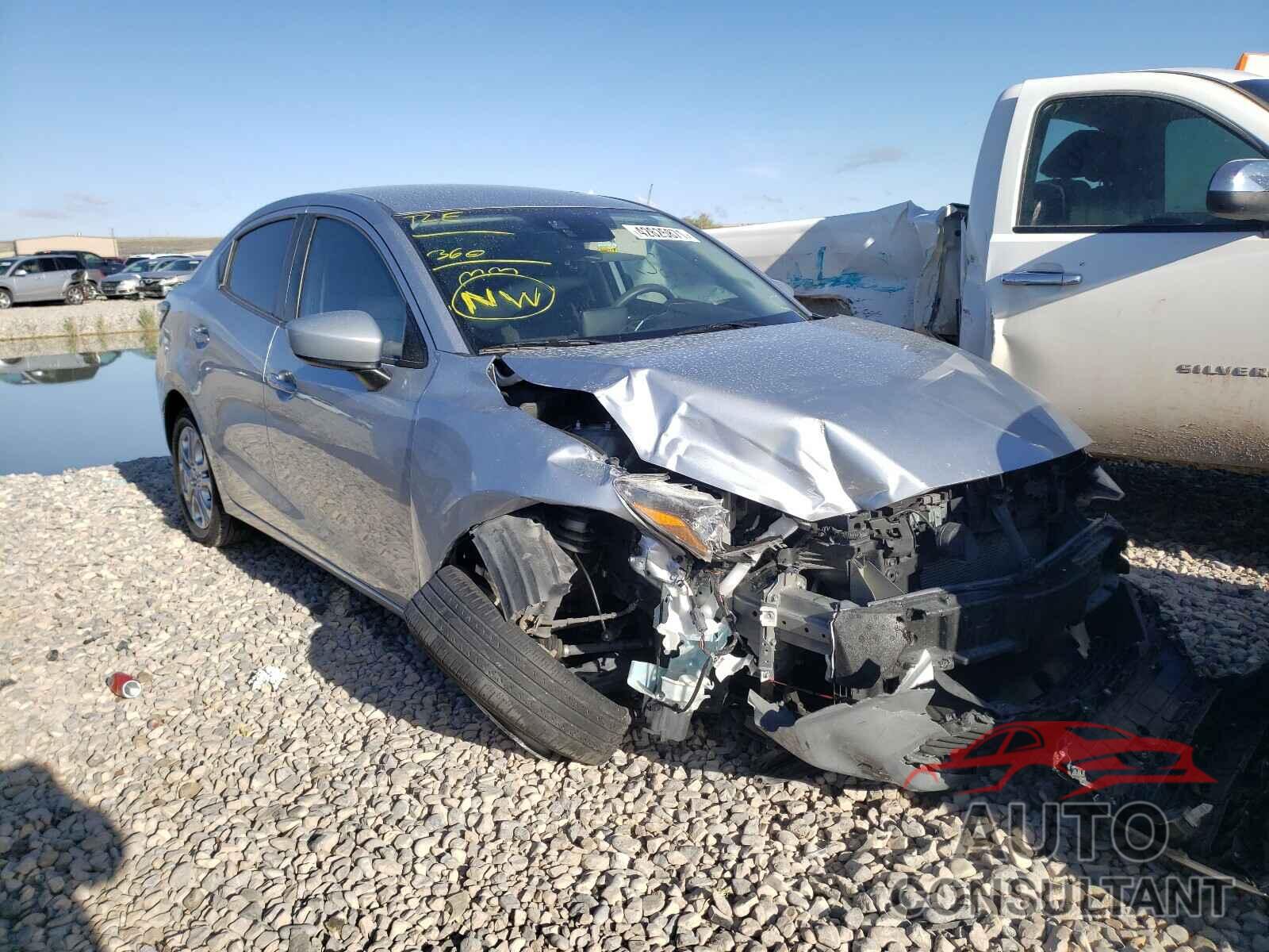TOYOTA YARIS 2018 - 3MYDLBYV7JY319621