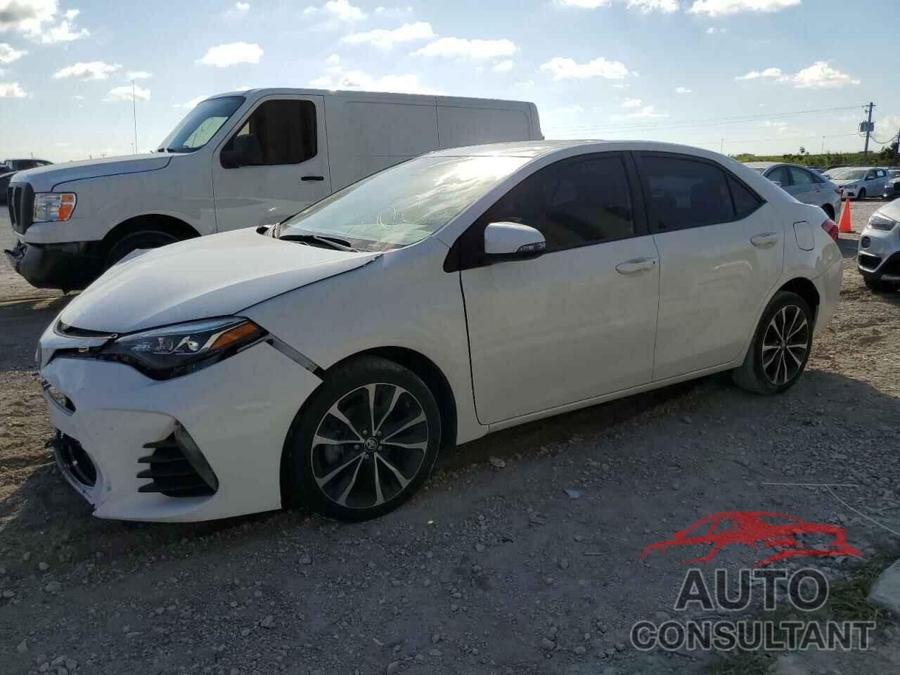 TOYOTA COROLLA 2018 - 5YFBURHE5JP749496