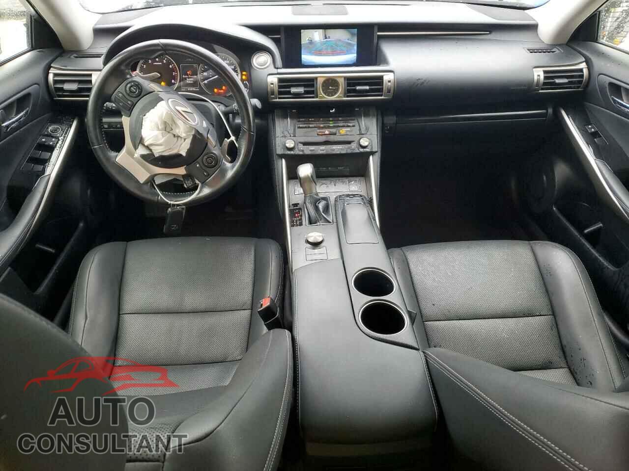 LEXUS IS 2016 - JTHBA1D22G5019233