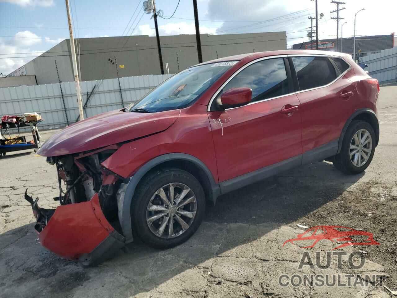 NISSAN ROGUE 2018 - JN1BJ1CP2JW105340