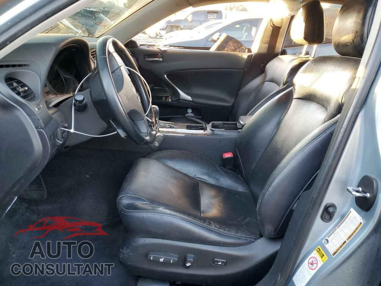 LEXUS IS 2010 - JTHCF5C26A5040138