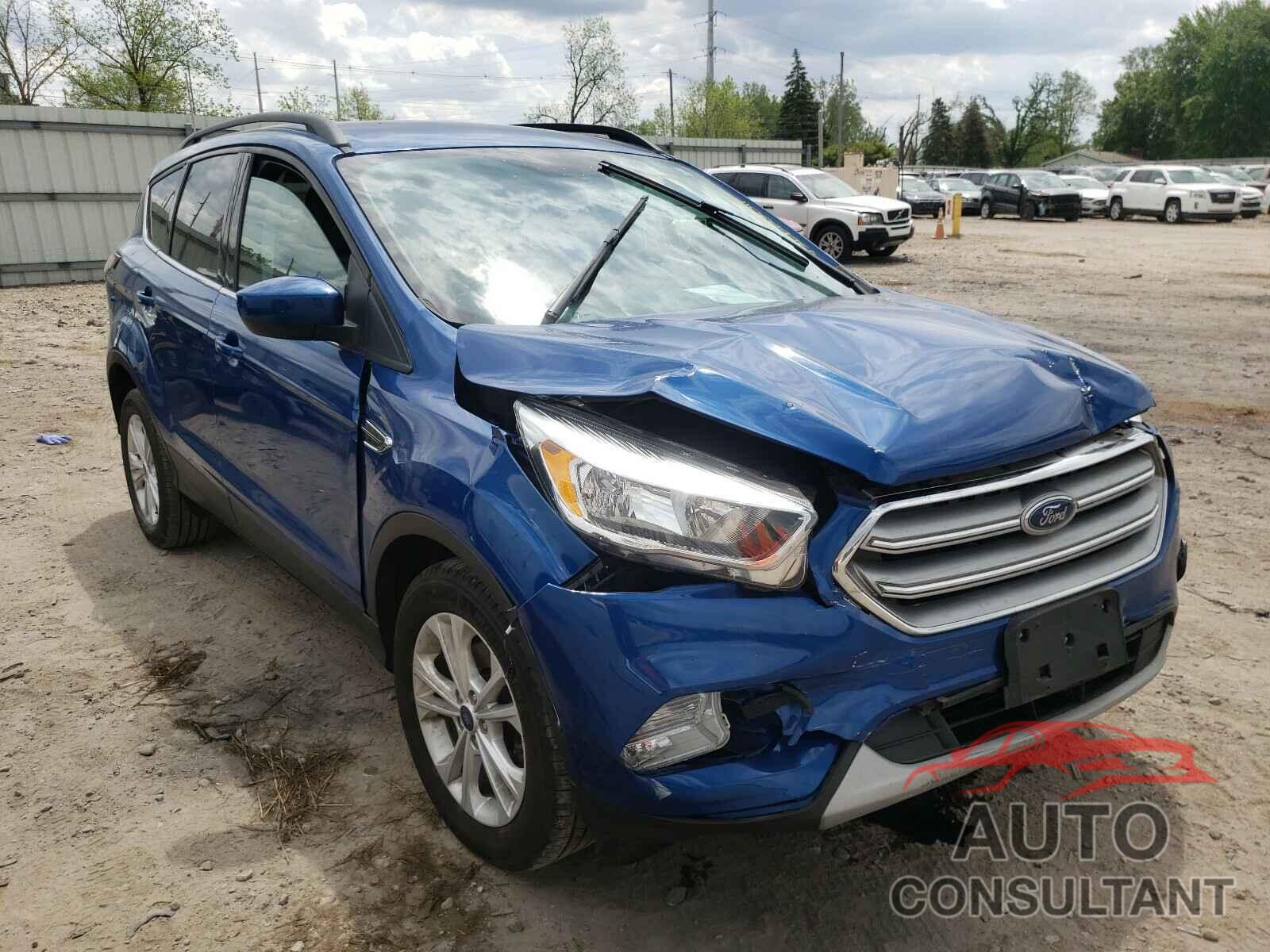 FORD ESCAPE 2017 - 1FMCU0GD5HUE99114