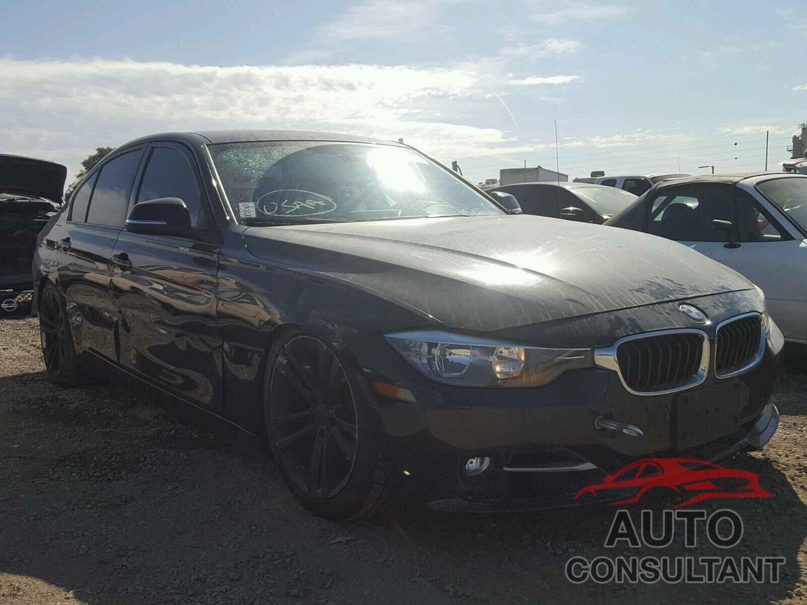 BMW 3 SERIES 2013 - WBA3C1C5XDF436081