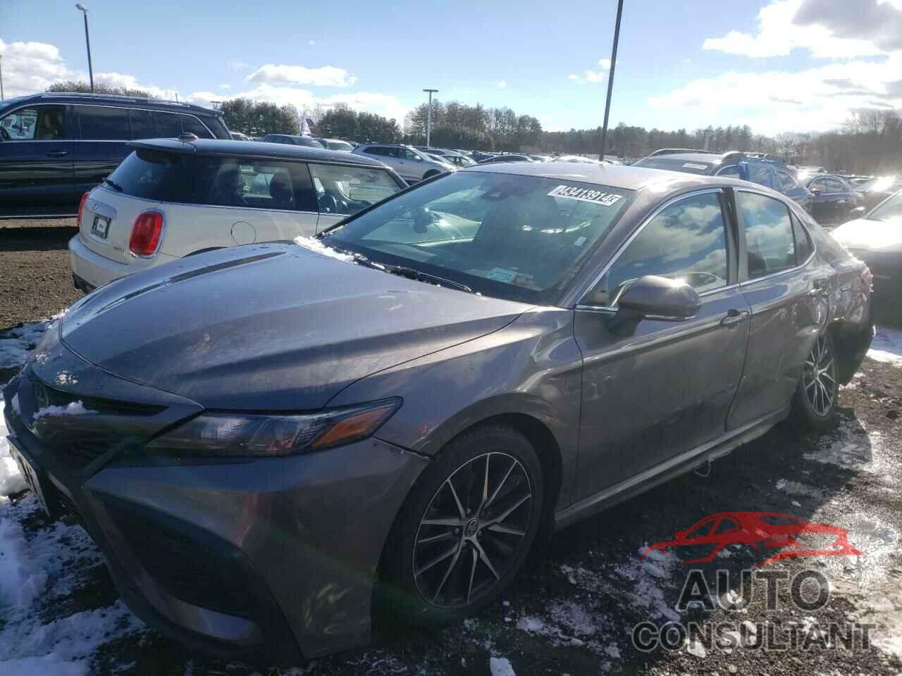 TOYOTA CAMRY 2022 - 4T1G11AK2NU708067