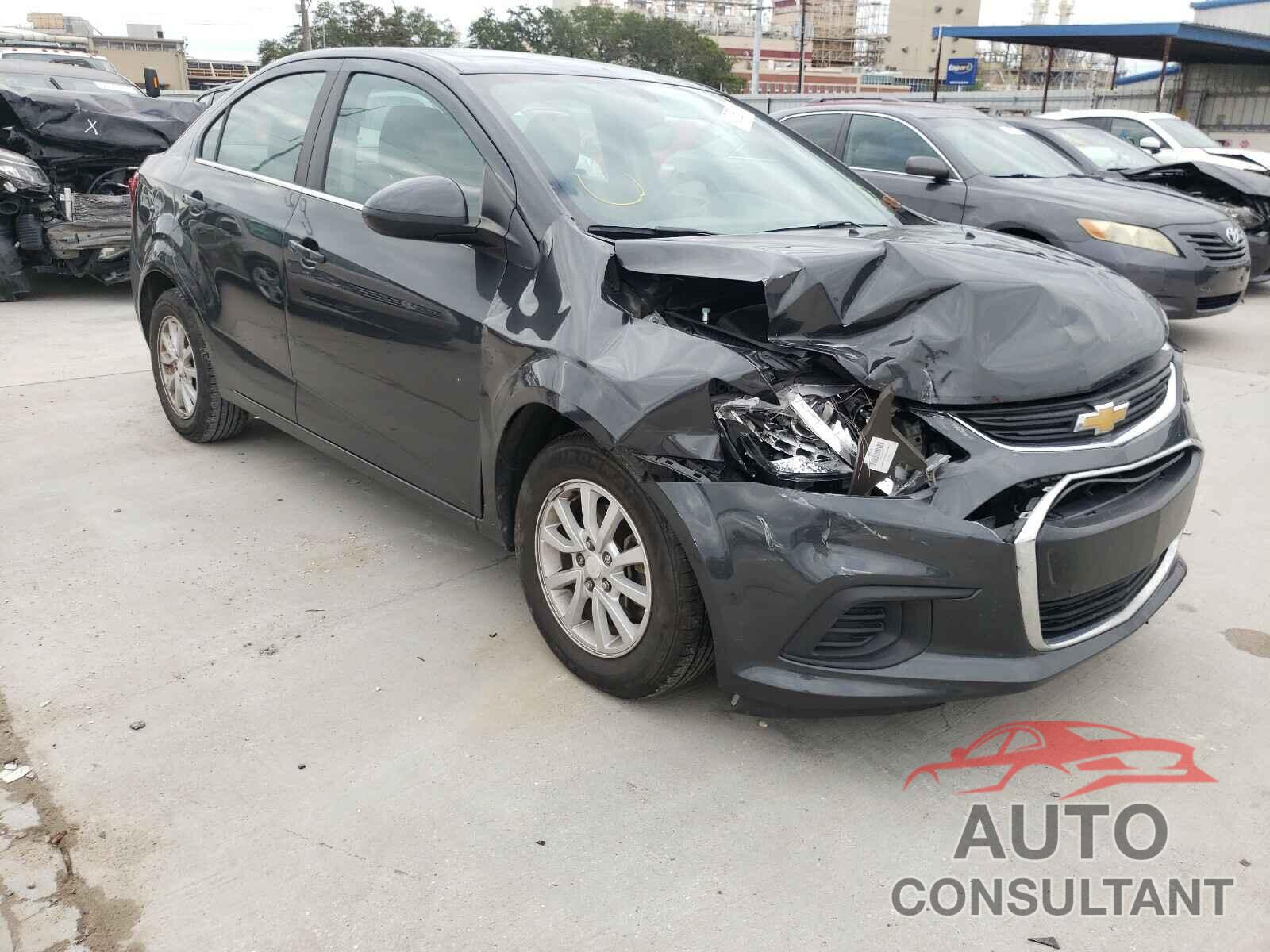 CHEVROLET SONIC 2017 - 1G1JD5SH1H4120072