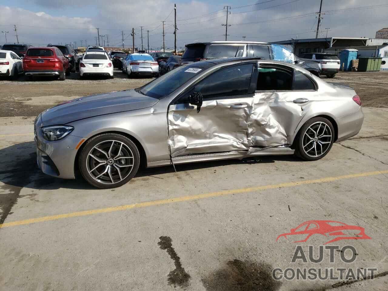 MERCEDES-BENZ E-CLASS 2021 - W1KZF8DB2MA981213
