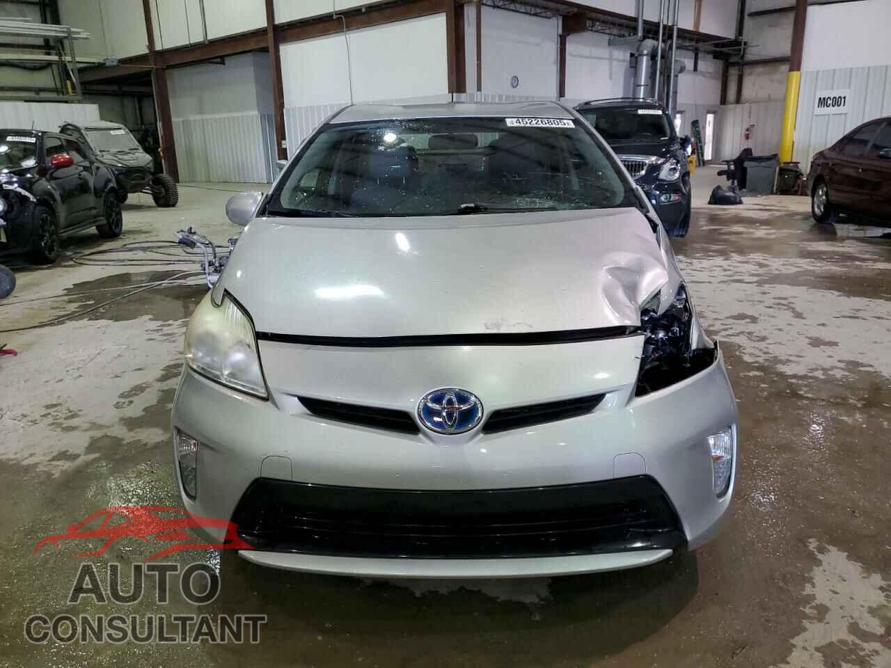 TOYOTA PRIUS 2013 - JTDKN3DU6D5584101