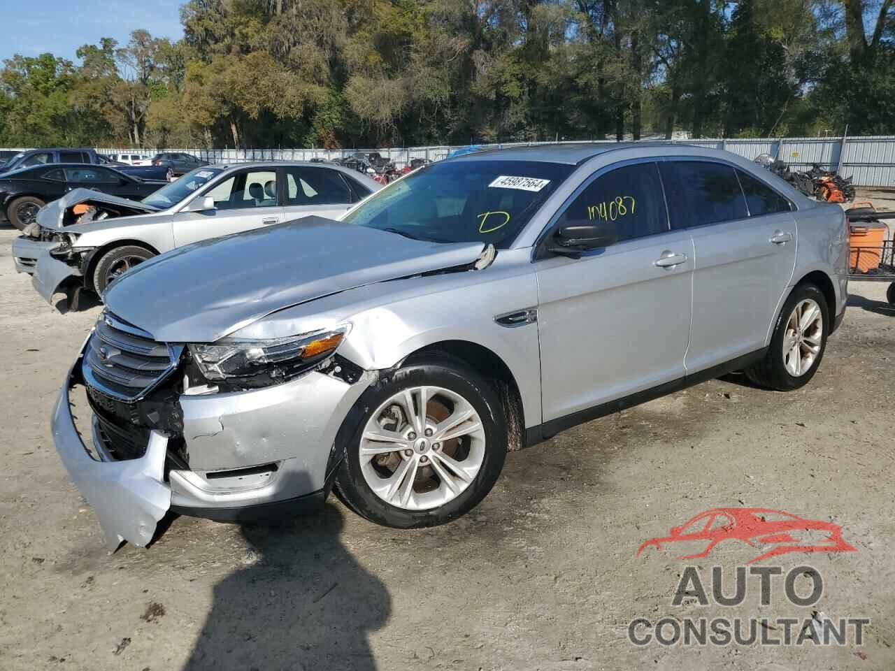 FORD TAURUS 2018 - 1FAHP2D89JG103815