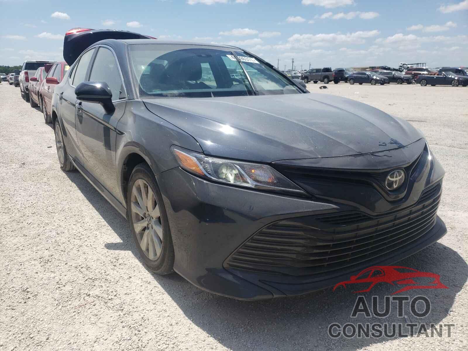 TOYOTA CAMRY 2018 - 4T1B11HK9JU607201