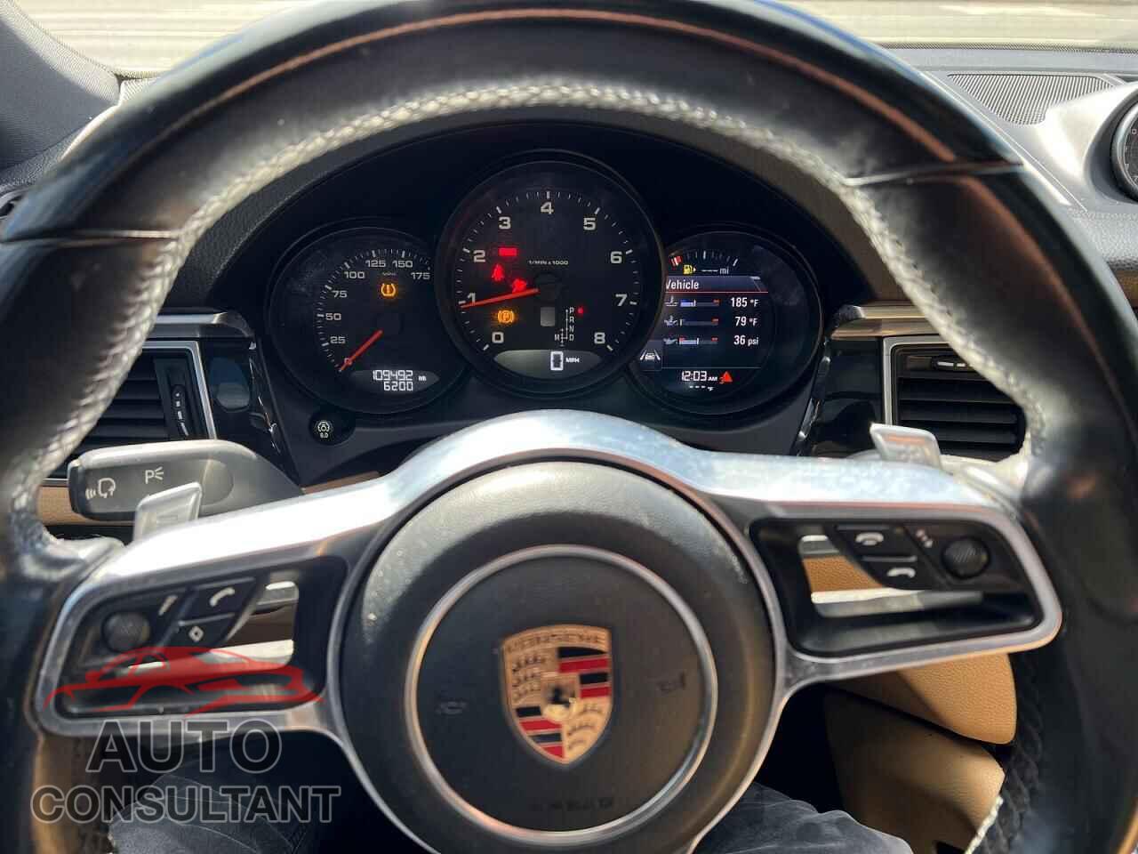 PORSCHE MACAN 2017 - WP1AA2A5XHLB82211