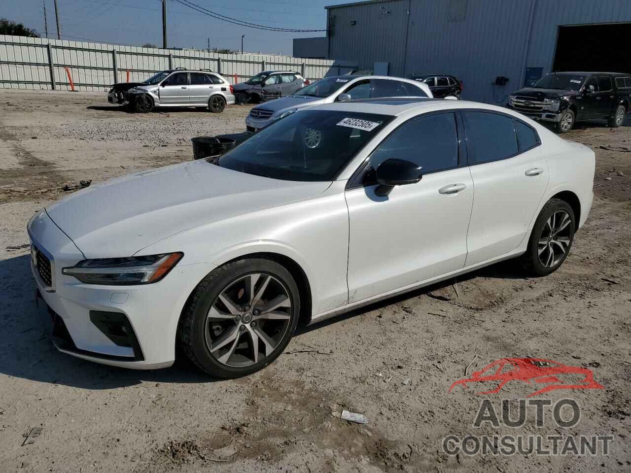 VOLVO S60 2019 - 7JR102FM1KG015838