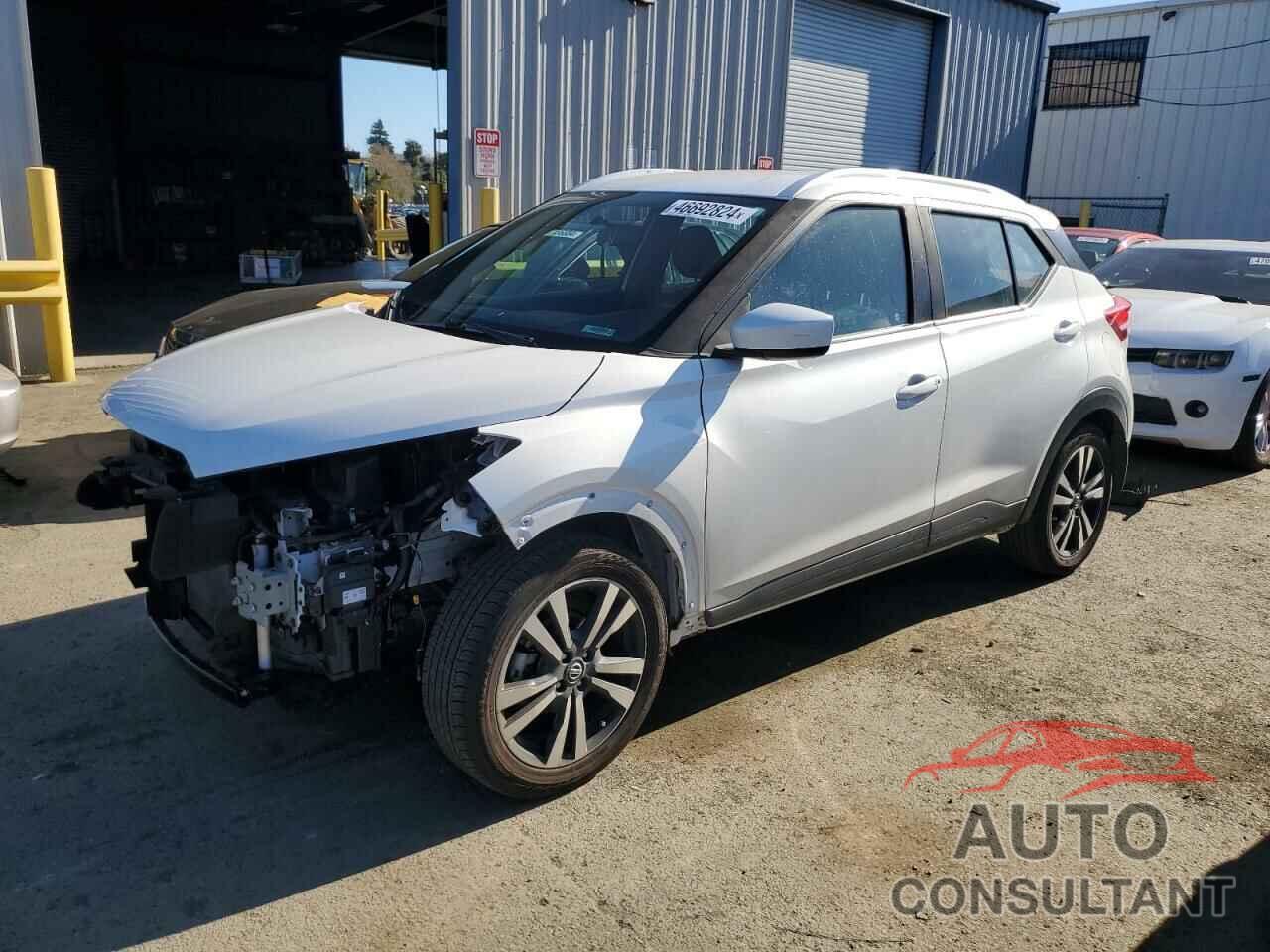 NISSAN KICKS 2019 - 3N1CP5CU2KL521105