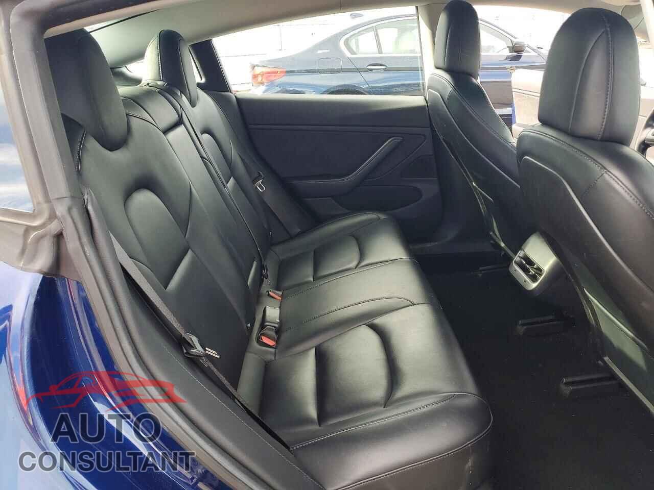 TESLA MODEL 3 2018 - 5YJ3E1EB2JF063845