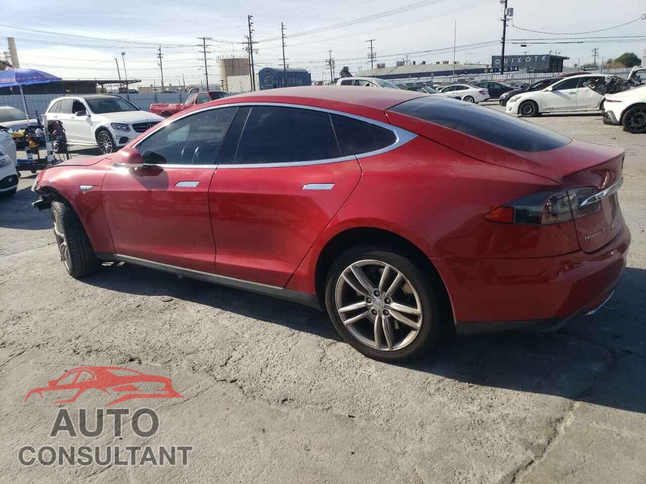 TESLA MODEL S 2015 - 5YJSA1E14FF119242