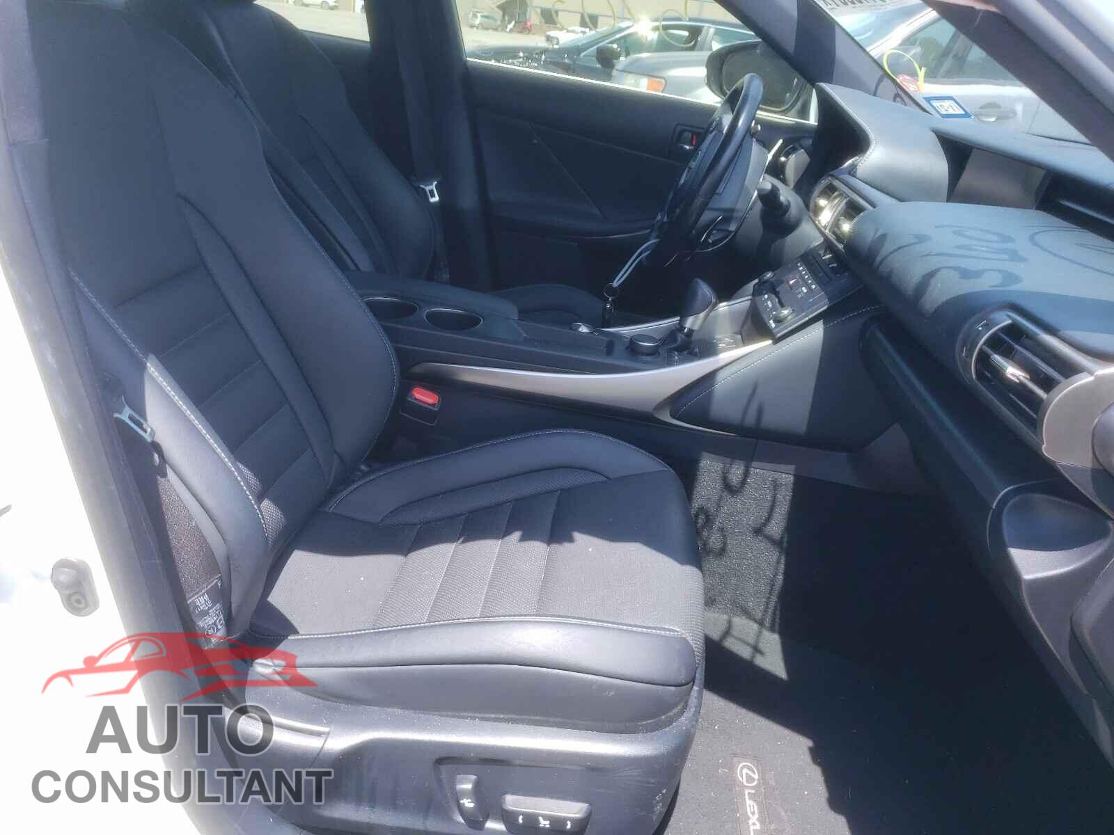 LEXUS IS 2016 - JTHBA1D23G5037126