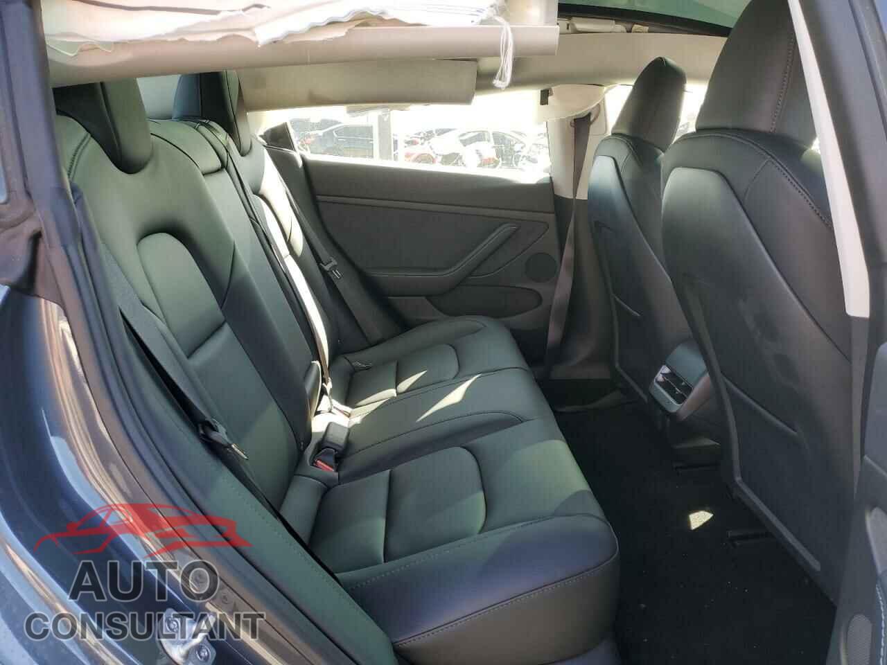 TESLA MODEL 3 2023 - 5YJ3E1EA6PF694825
