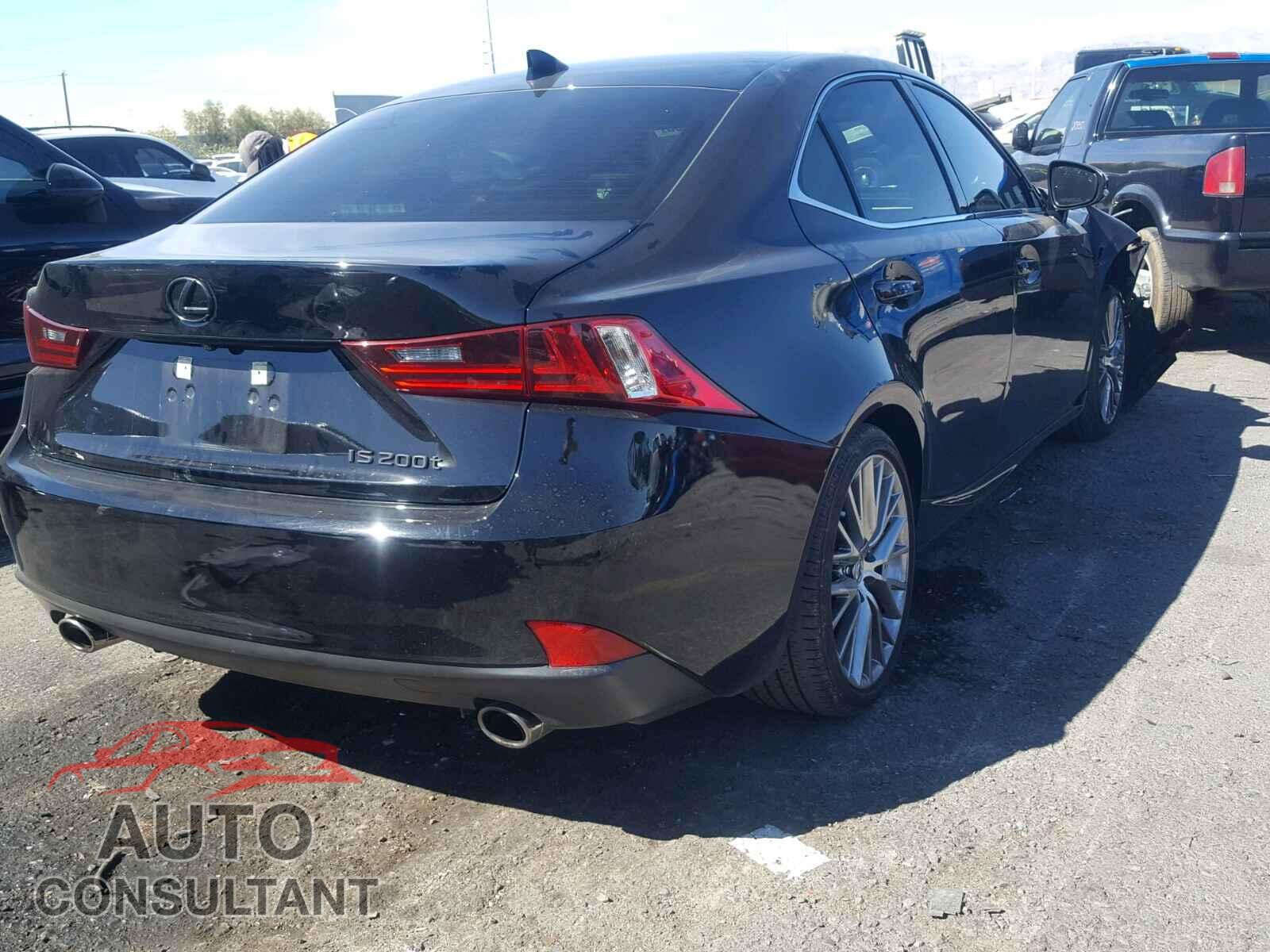 LEXUS IS 2016 - JTHBA1D21G5017425