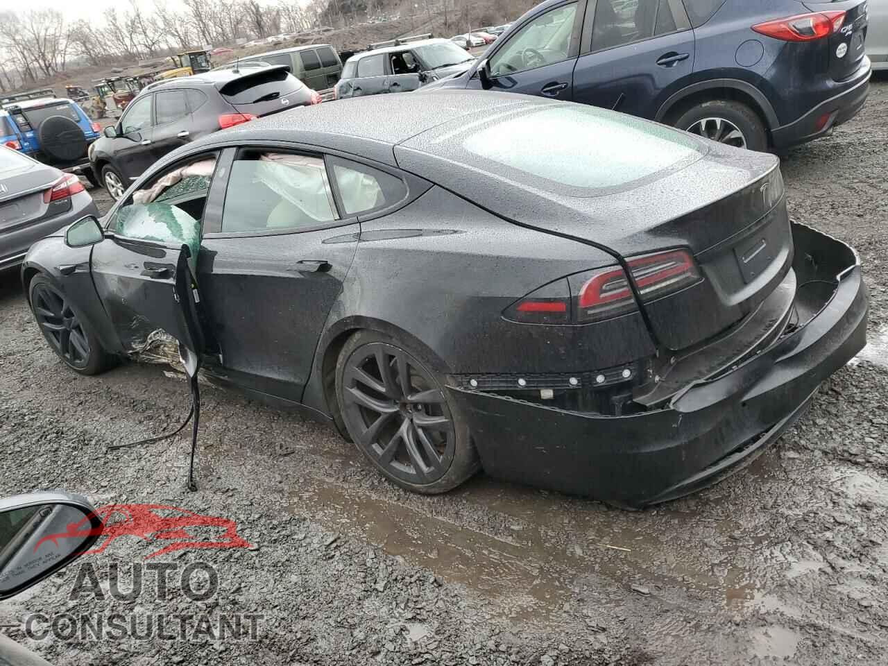 TESLA MODEL S 2022 - 5YJSA1E5XNF490116