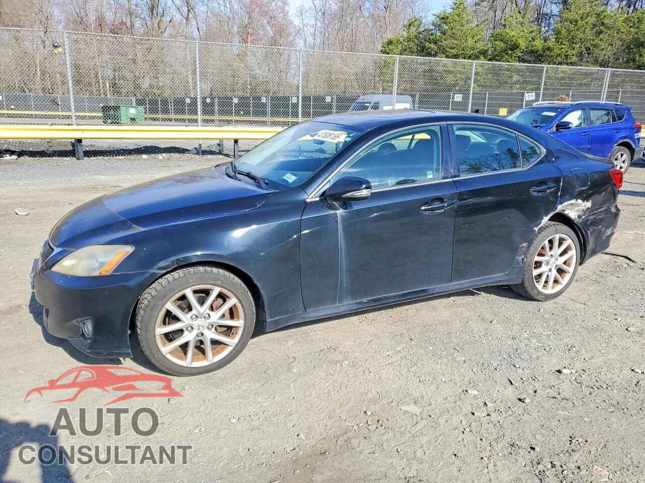 LEXUS IS 2011 - JTHCF5C25B5050418