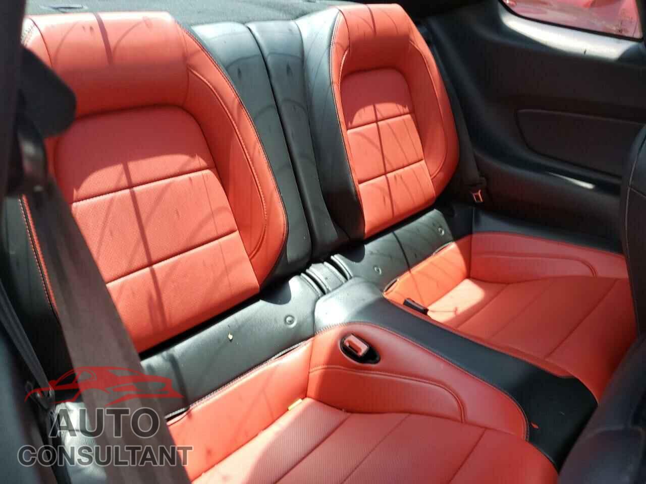 FORD MUSTANG 2019 - 1FA6P8CF2K5121161