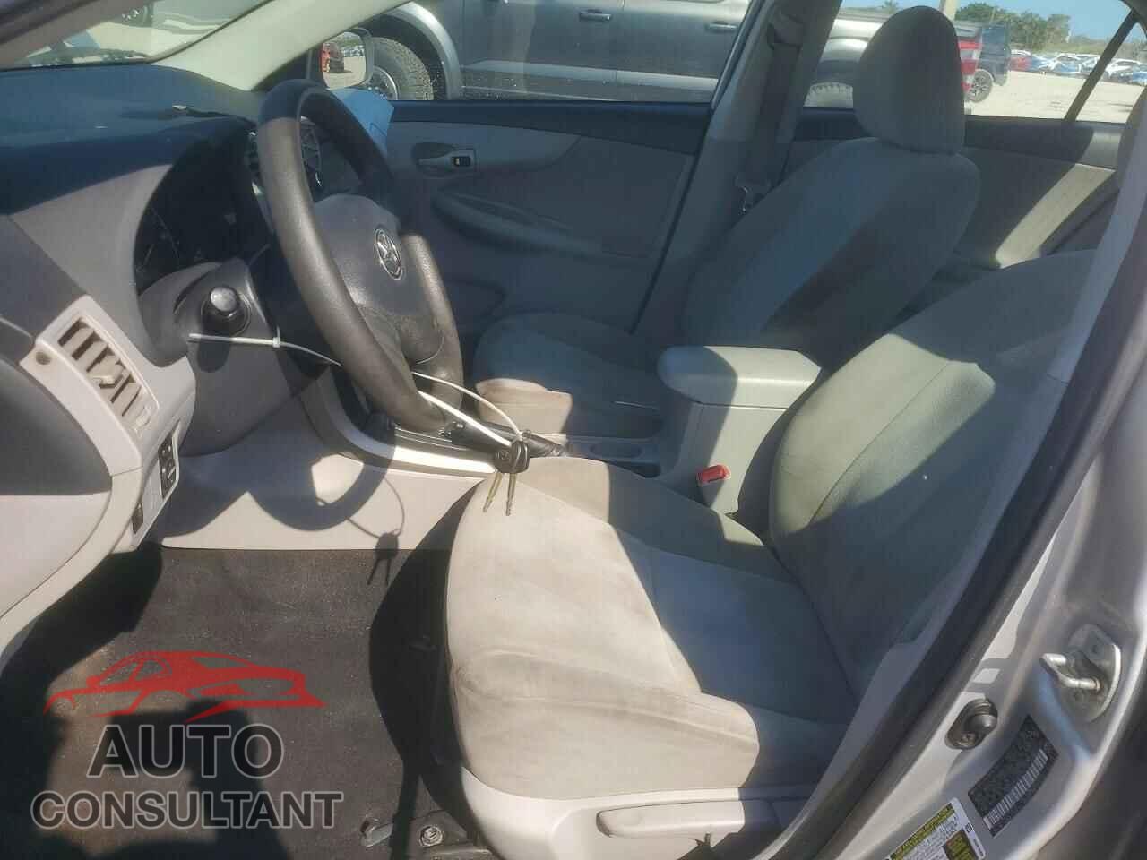 TOYOTA COROLLA 2011 - 2T1BU4EE3BC674757