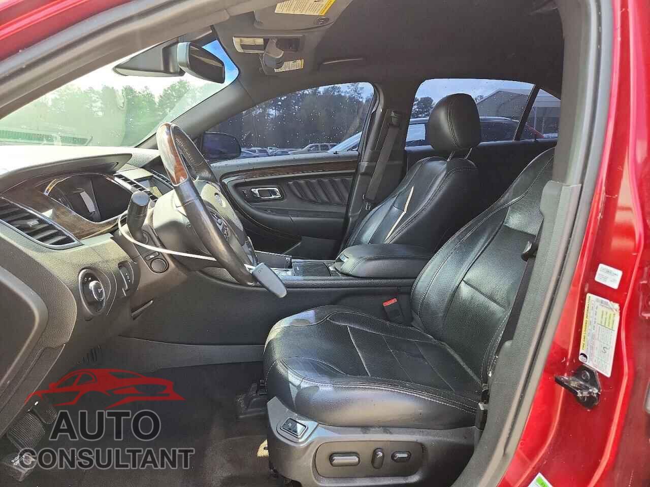FORD TAURUS 2018 - 1FAHP2F88JG109666