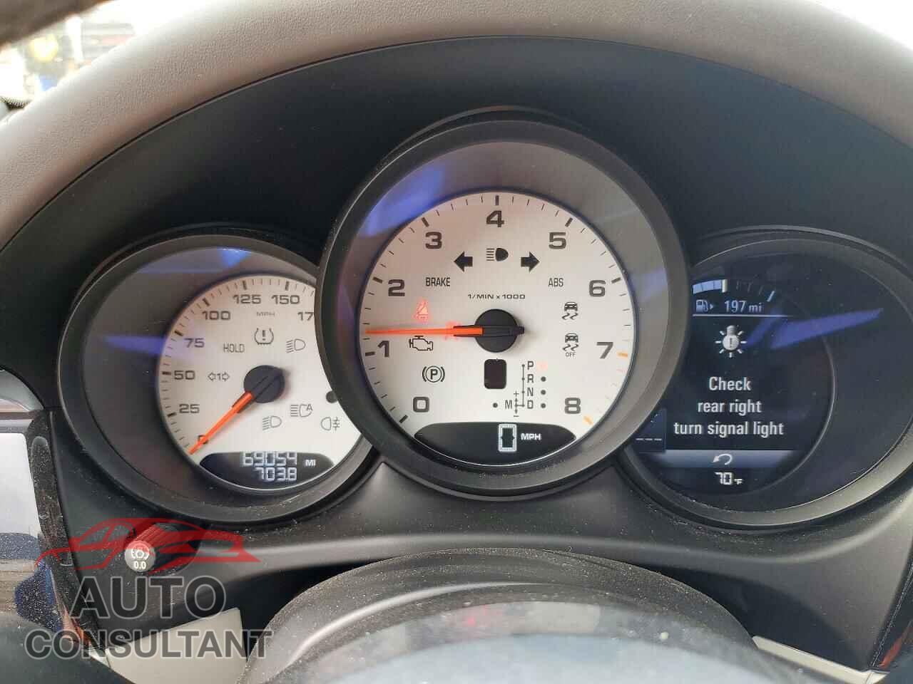 PORSCHE MACAN 2017 - WP1AA2A56HLB05528