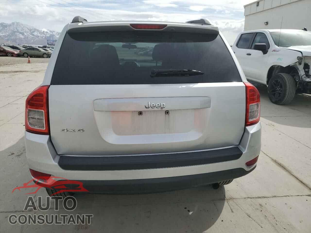 JEEP COMPASS 2011 - 1J4NF1FB5BD248110