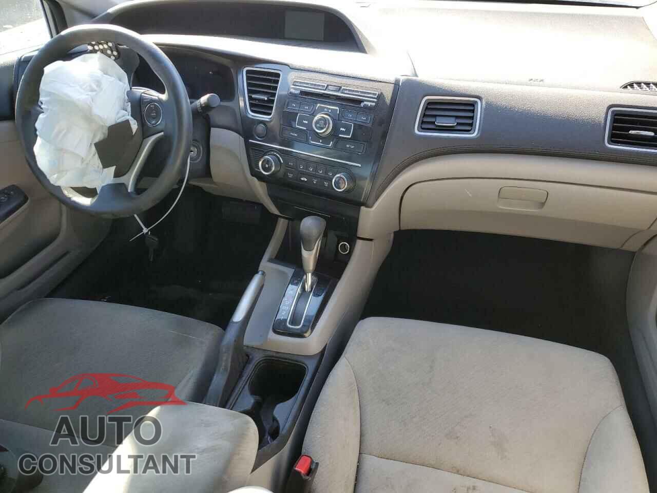 HONDA CIVIC 2013 - 2HGFB2F57DH562130
