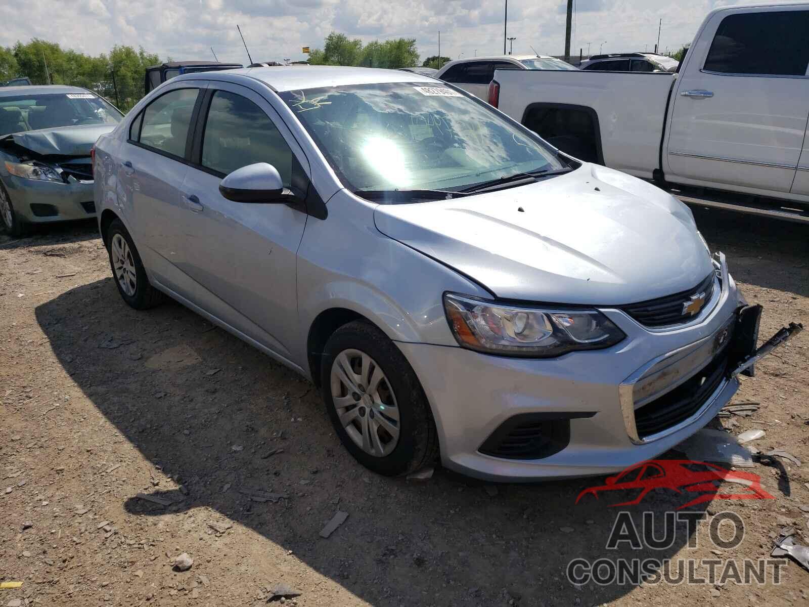 CHEVROLET SONIC 2017 - 1G1JB5SH5H4161911