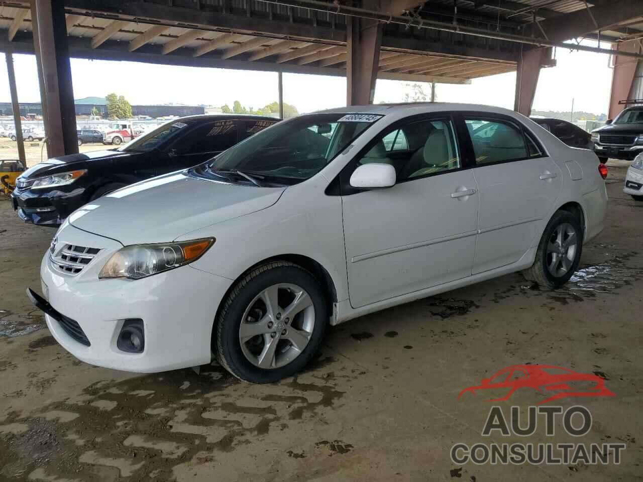 TOYOTA COROLLA 2013 - 5YFBU4EE8DP132802