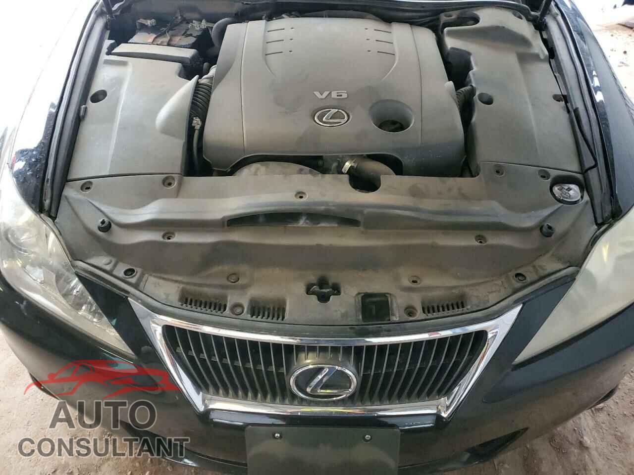 LEXUS IS 2011 - JTHCF5C2XB5044954