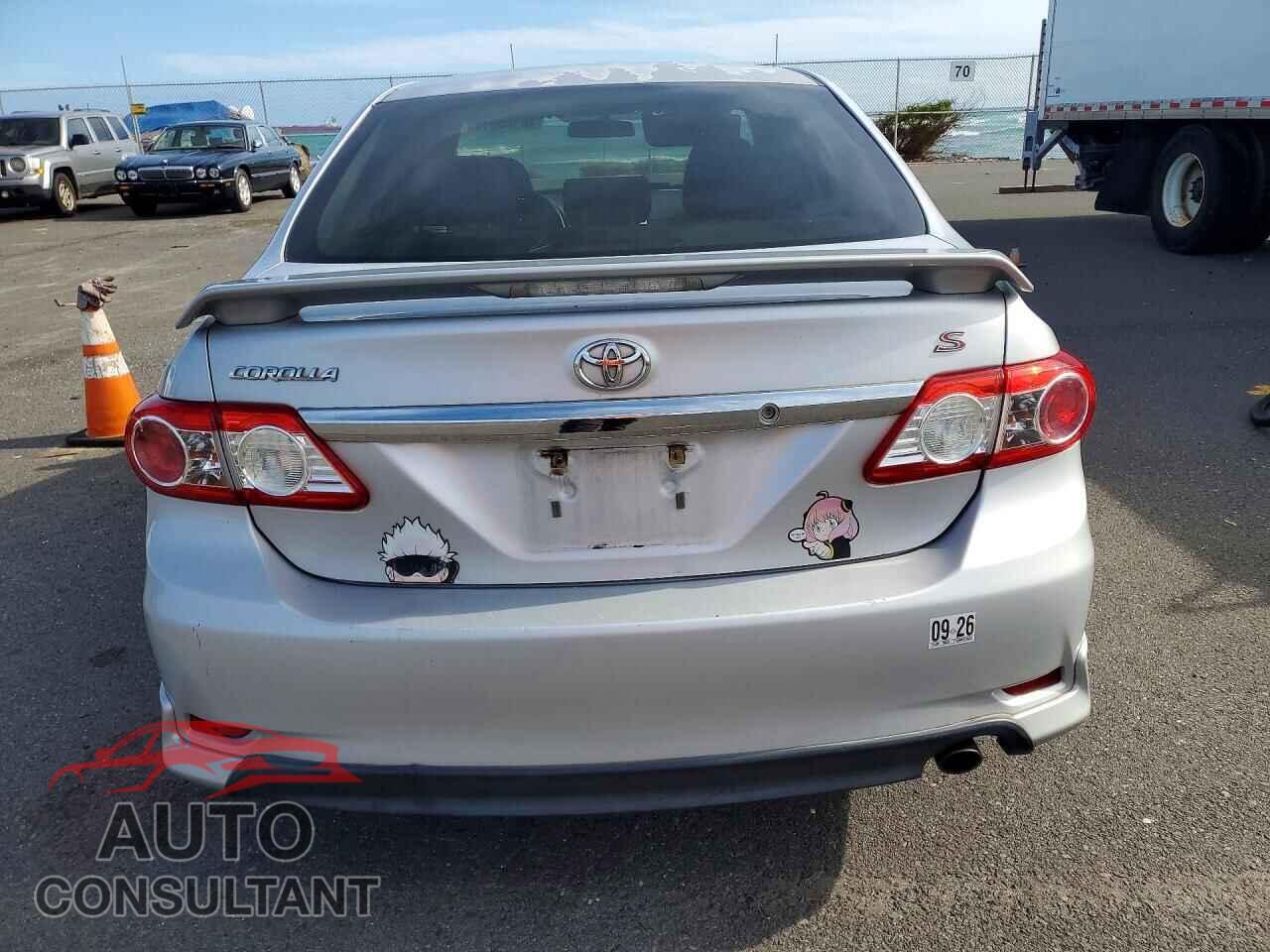 TOYOTA COROLLA 2013 - 2T1BU4EE4DC930357