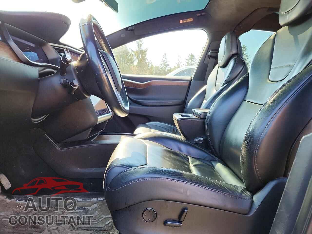 TESLA MODEL X 2017 - 5YJXCDE29HF045698