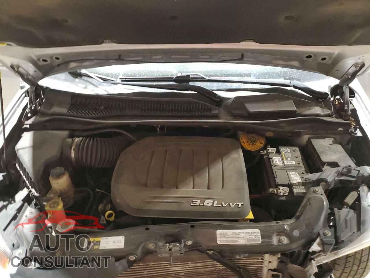 DODGE CARAVAN 2018 - 2C4RDGEG9JR336411
