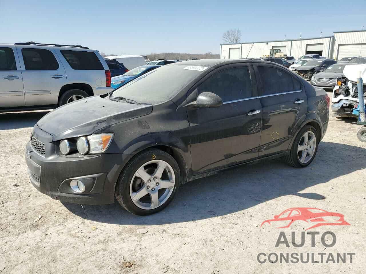 CHEVROLET SONIC 2015 - 1G1JE5SB8F4145170