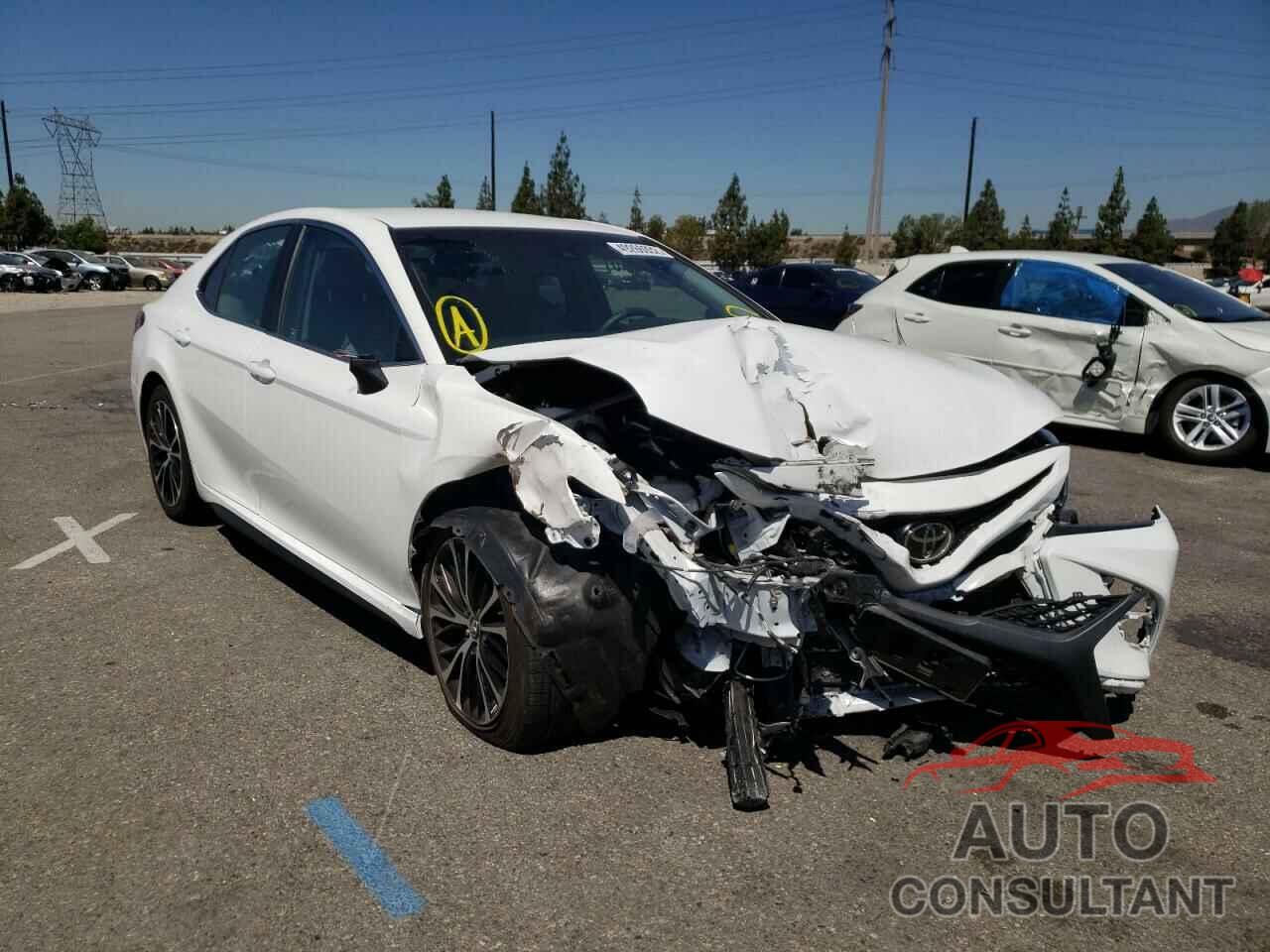 TOYOTA CAMRY 2018 - 4T1B11HK6JU557521