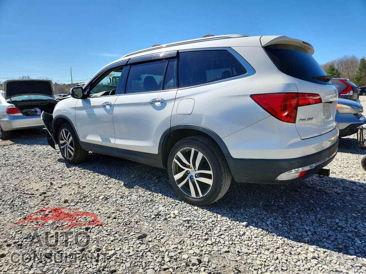 HONDA PILOT 2017 - 5FNYF6H09HB023945