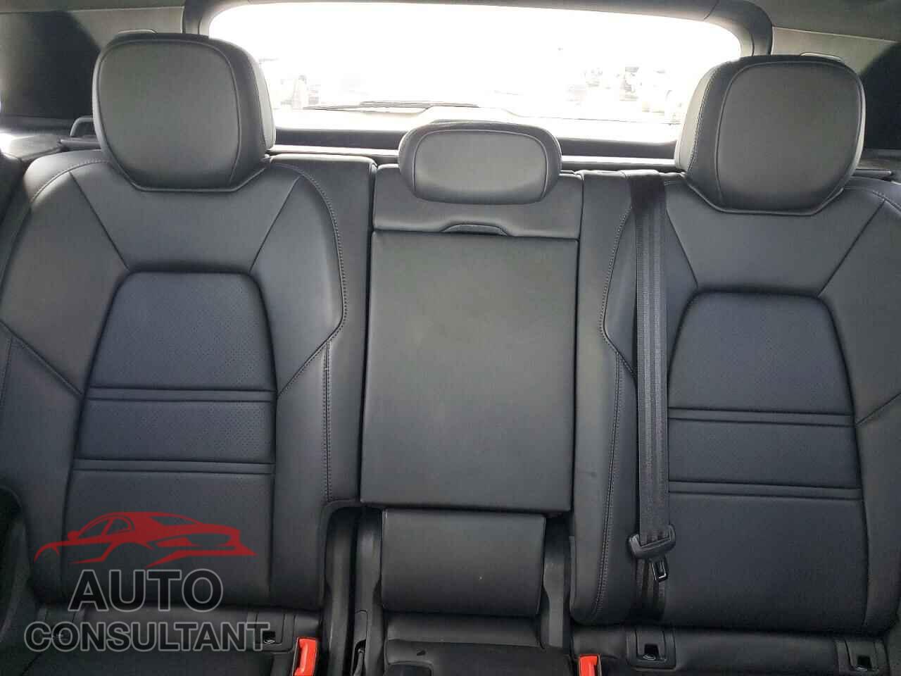 PORSCHE CAYENNE 2020 - WP1AA2AY3LDA08266