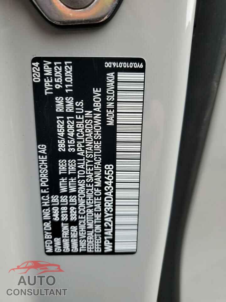 PORSCHE CAYENNE 2024 - WP1AL2AY3RDA34658
