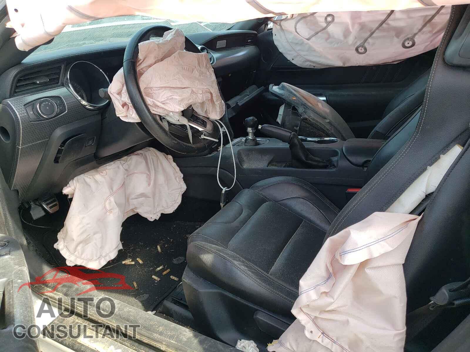 FORD MUSTANG 2016 - 1FA6P8CF9G5256323