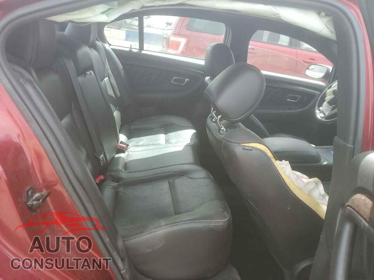 FORD TAURUS 2015 - 1FAHP2F82FG161656