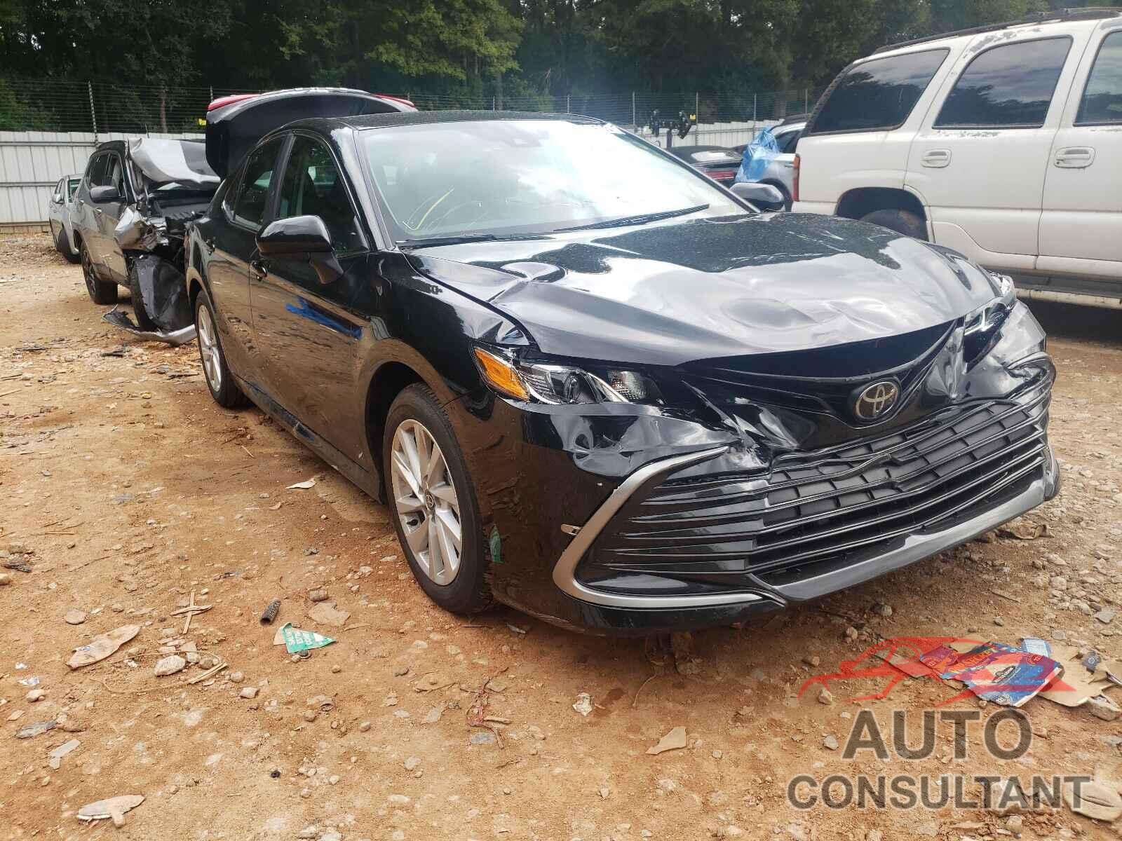 TOYOTA CAMRY 2021 - 4T1C11AKXMU455688