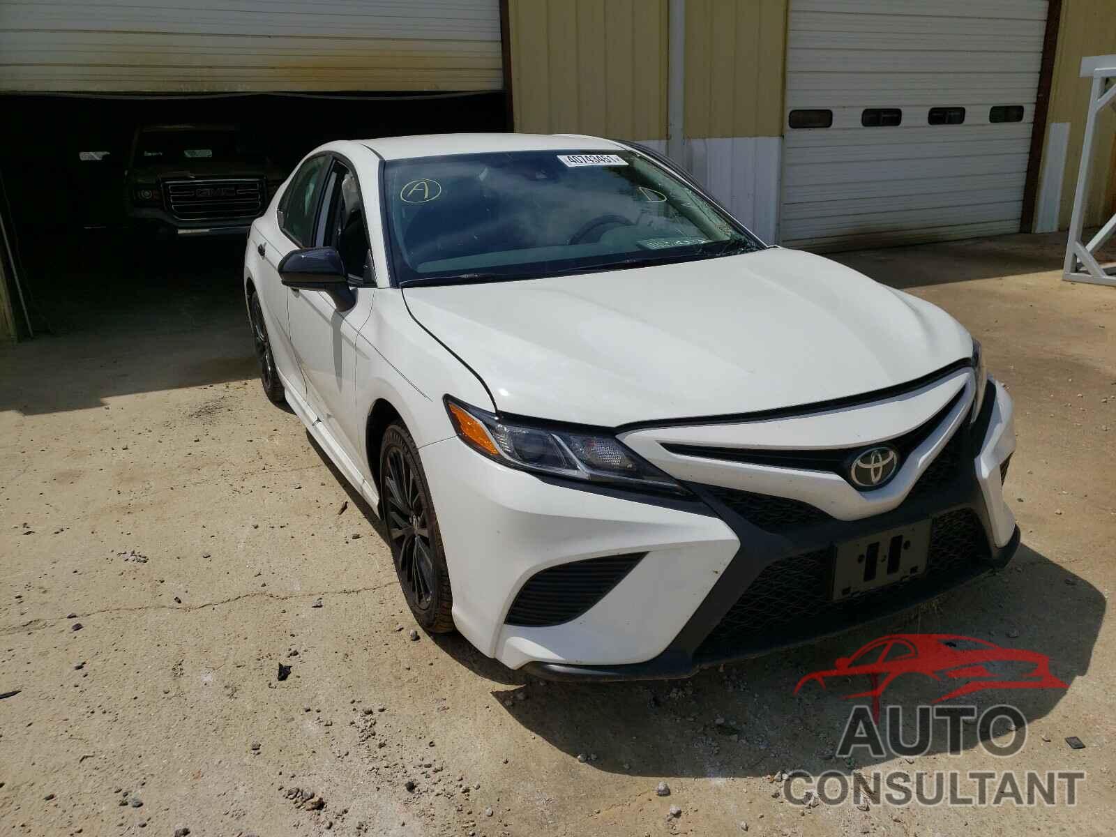 TOYOTA CAMRY 2020 - 4T1G11AK2LU379836