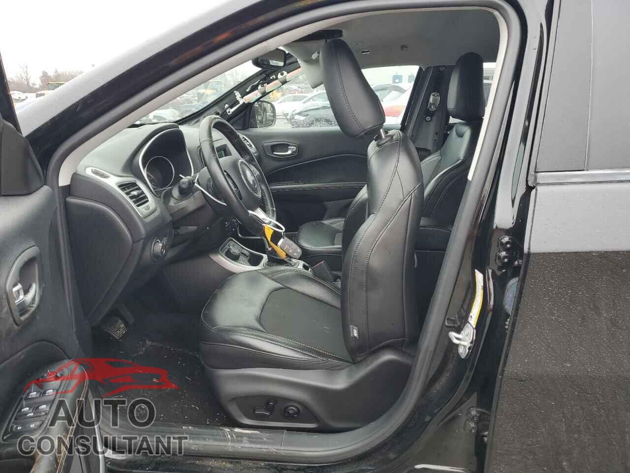 JEEP COMPASS 2018 - 3C4NJDBB9KT675053