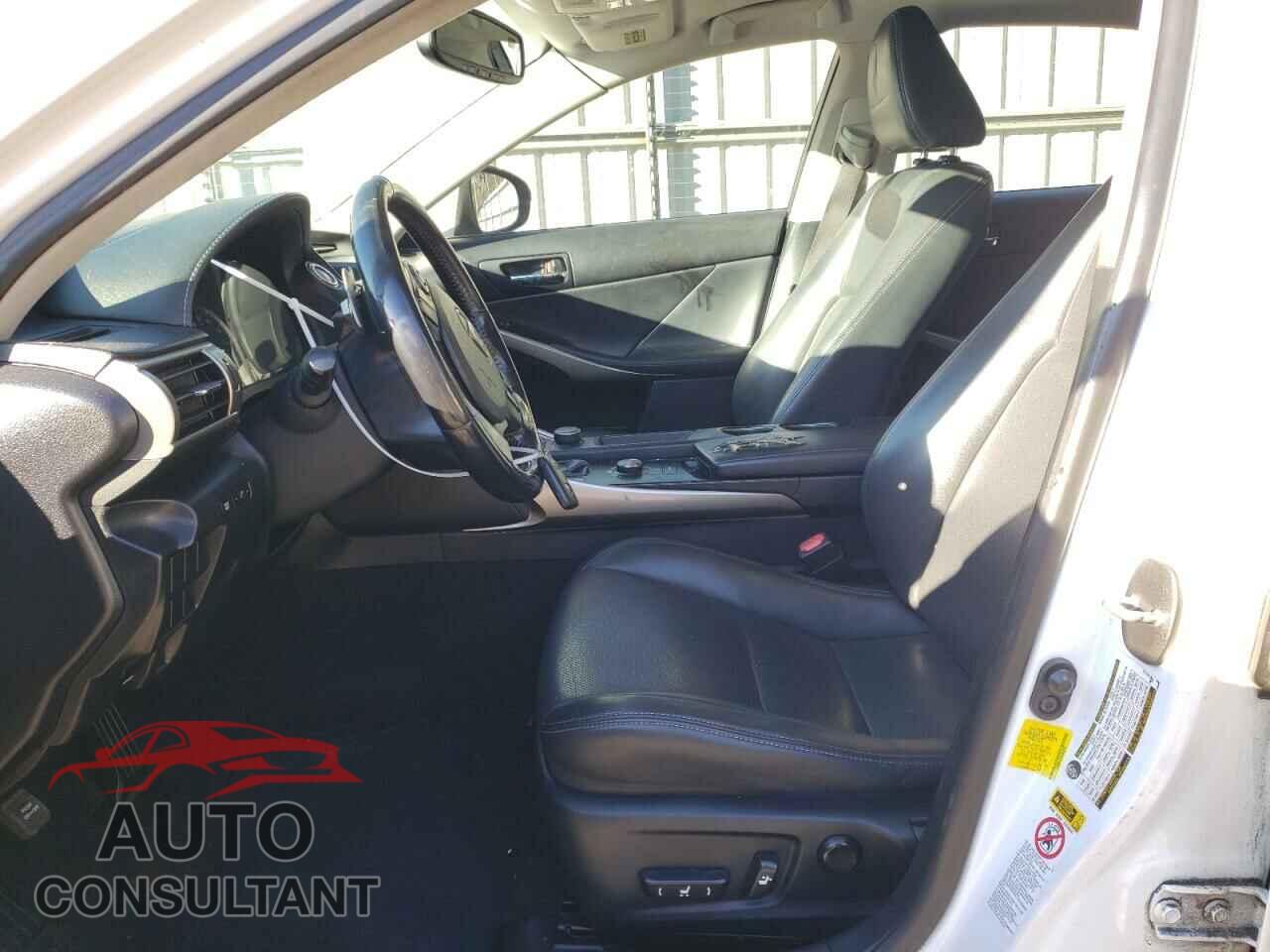 LEXUS IS 2015 - JTHBF1D21F5068648